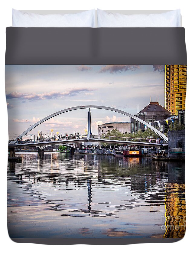 Melbourne Duvet Cover featuring the photograph Melbourne Bridge by Perry Webster