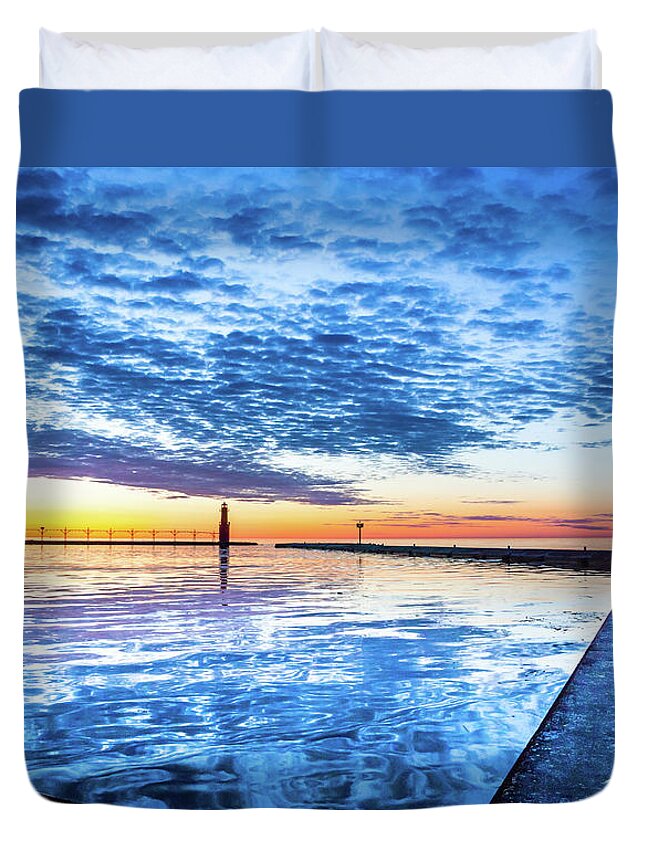 Lighthouse Duvet Cover featuring the photograph Mesmerizing Morning Blues by Bill Pevlor