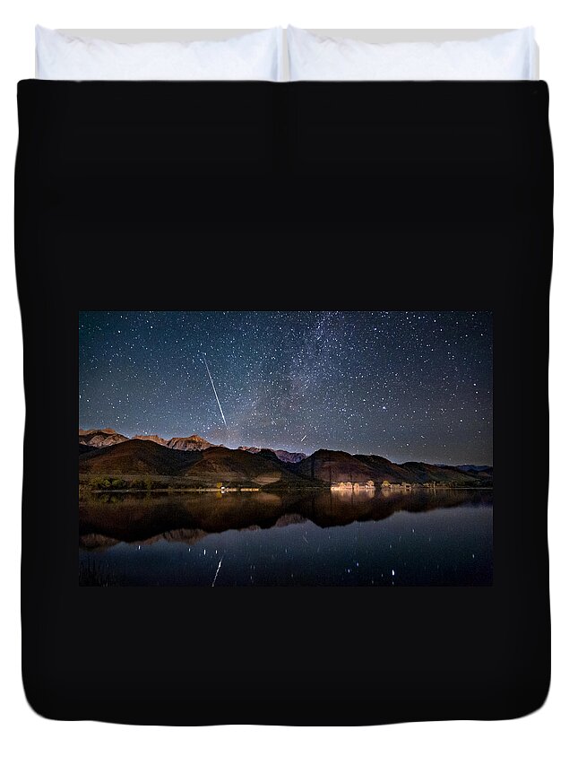 Lake Duvet Cover featuring the photograph Meteor over Sierra Nevada by Cat Connor