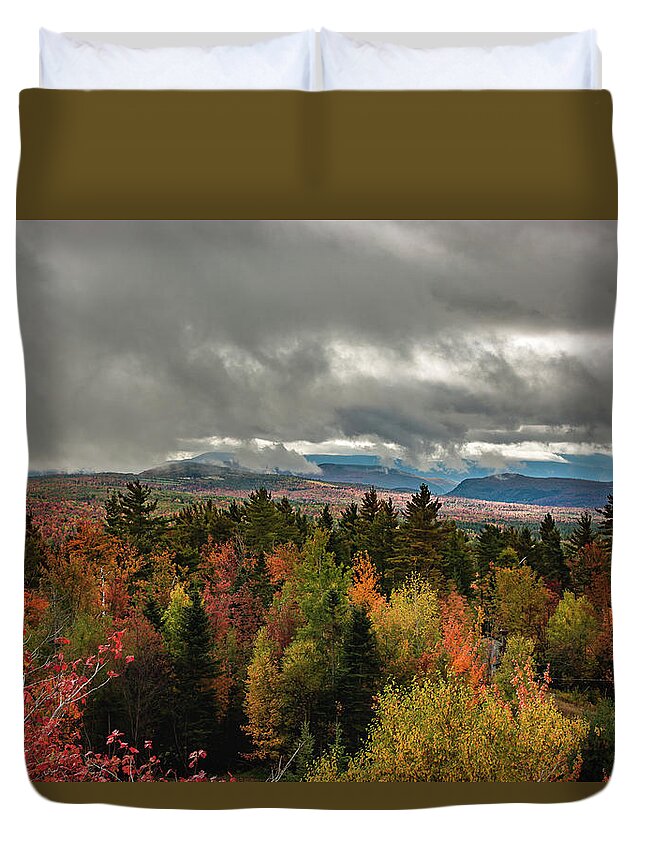 #jefffolger Duvet Cover featuring the photograph Milan Hill State Park by Jeff Folger