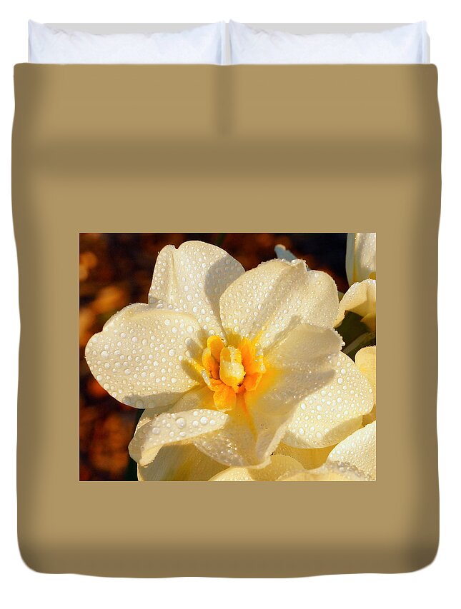 Daffodil Duvet Cover featuring the photograph Misty Daffodil by Beth Collins