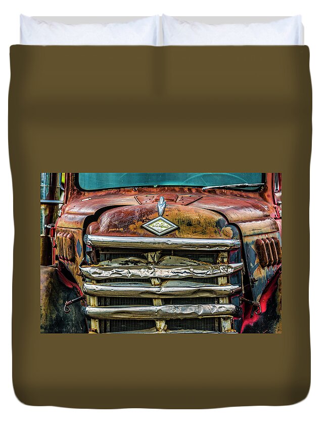 Rust Duvet Cover featuring the photograph Molson Truck Grill by Ed Broberg