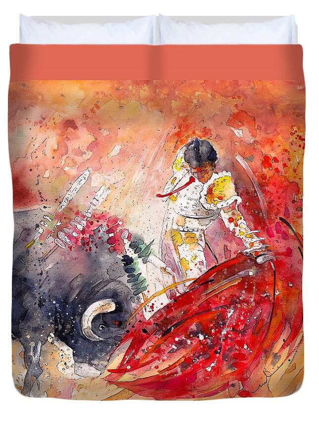Animals Duvet Cover featuring the painting Moment Of Truth by Miki De Goodaboom