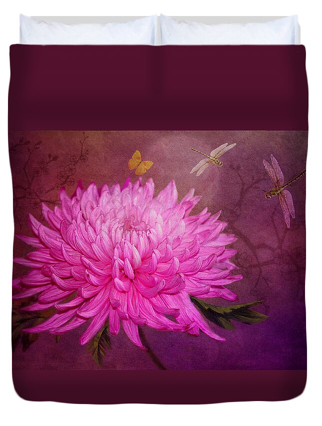 Chrysanthemum Duvet Cover featuring the photograph Moondance by Marina Kojukhova