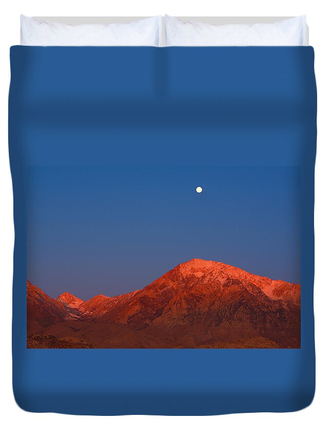 Alpenglow Duvet Cover featuring the photograph Moonset at Dawn above Mount Tom - Eastern Sierra California by Ram Vasudev