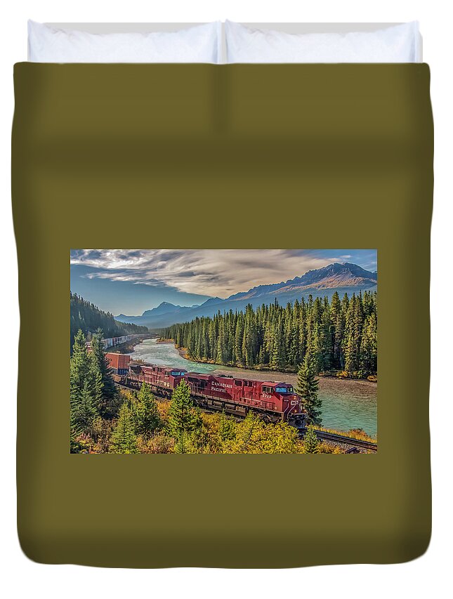 Banff National Park Duvet Cover featuring the photograph Morant's Curve 2009 01 by Jim Dollar