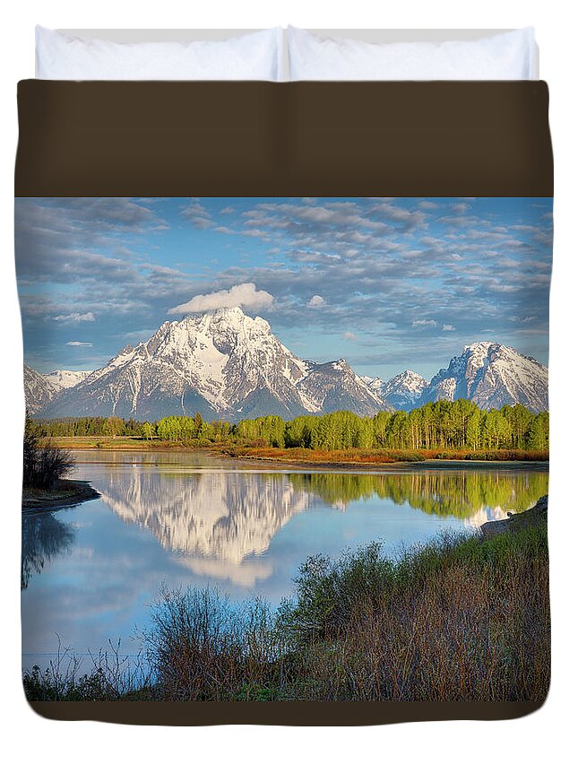 Sunrise Duvet Cover featuring the photograph Morning at Oxbow Bend by Joe Paul