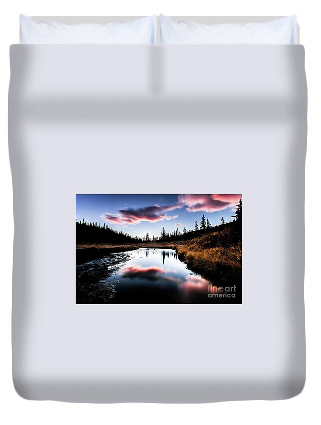 Landscape Duvet Cover featuring the photograph Morning Bliss by Steven Reed