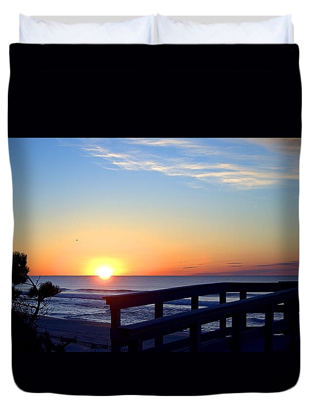 Beach Walk Duvet Cover featuring the photograph Morning by Newwwman