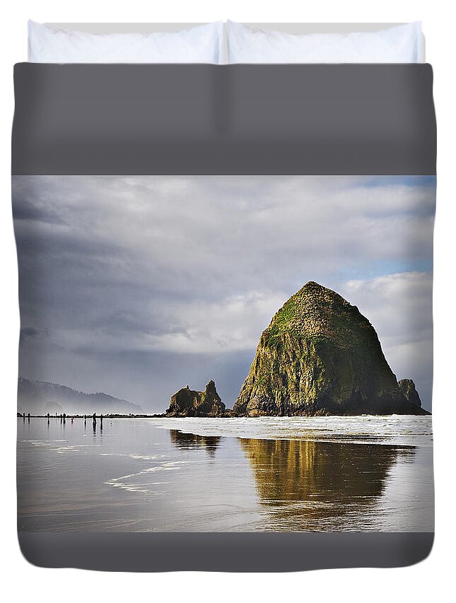Rock Duvet Cover featuring the photograph Morning Stroll by John Christopher