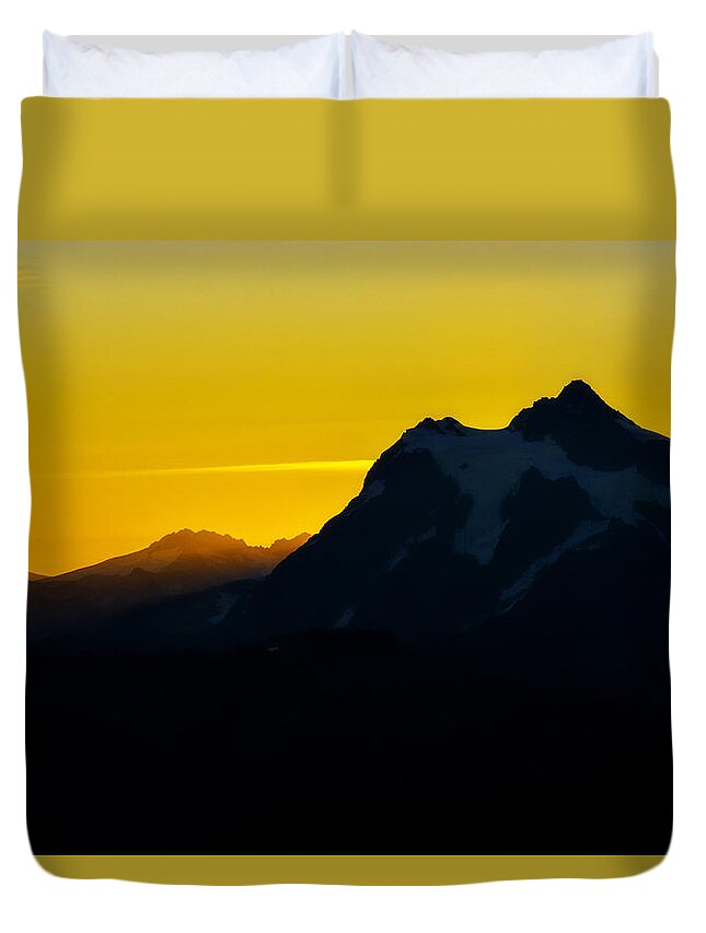 Hike Duvet Cover featuring the photograph Mount Shuksan Sunrise by Pelo Blanco Photo