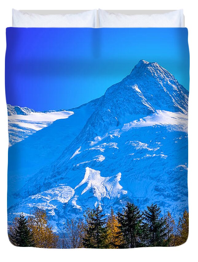  Duvet Cover featuring the photograph Mountain Majesty by Brian Stevens