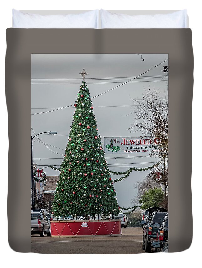Natchez Mississippi Ms Duvet Cover featuring the photograph Natchez Christmas Tree by Gregory Daley MPSA