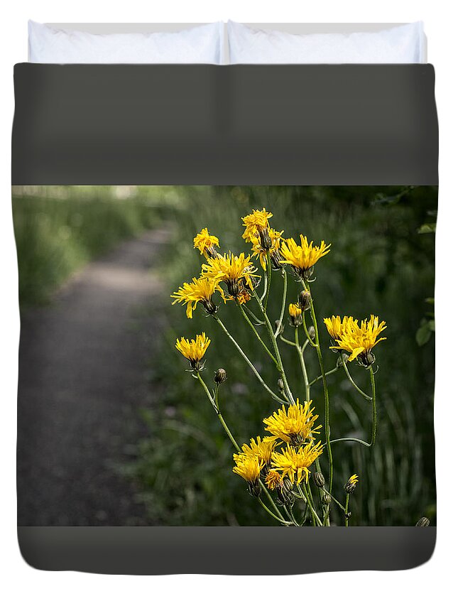 Miguel Duvet Cover featuring the photograph Nature's Traffic by Miguel Winterpacht
