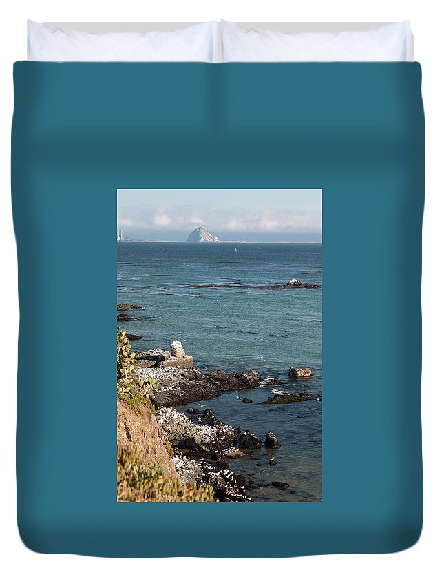 Photograph Duvet Cover featuring the photograph Near Cayucos IV by Suzanne Gaff