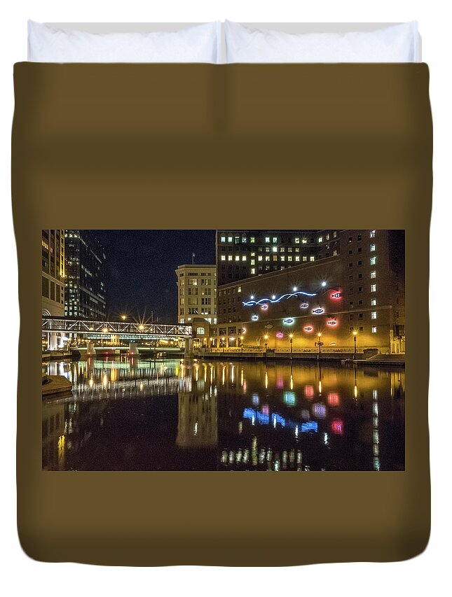 Milwaukee Downtown Duvet Cover featuring the photograph Neon Fish by Kristine Hinrichs