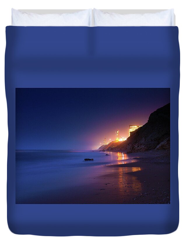 Blue Duvet Cover featuring the photograph Netanya Beach At Night by Meir Ezrachi