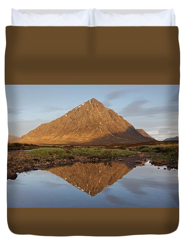 Glencoe Duvet Cover featuring the photograph New light in Glencoe by Stephen Taylor