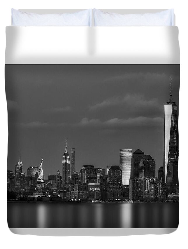 Nyc Skyline Duvet Cover featuring the photograph New York City Icons BW by Susan Candelario