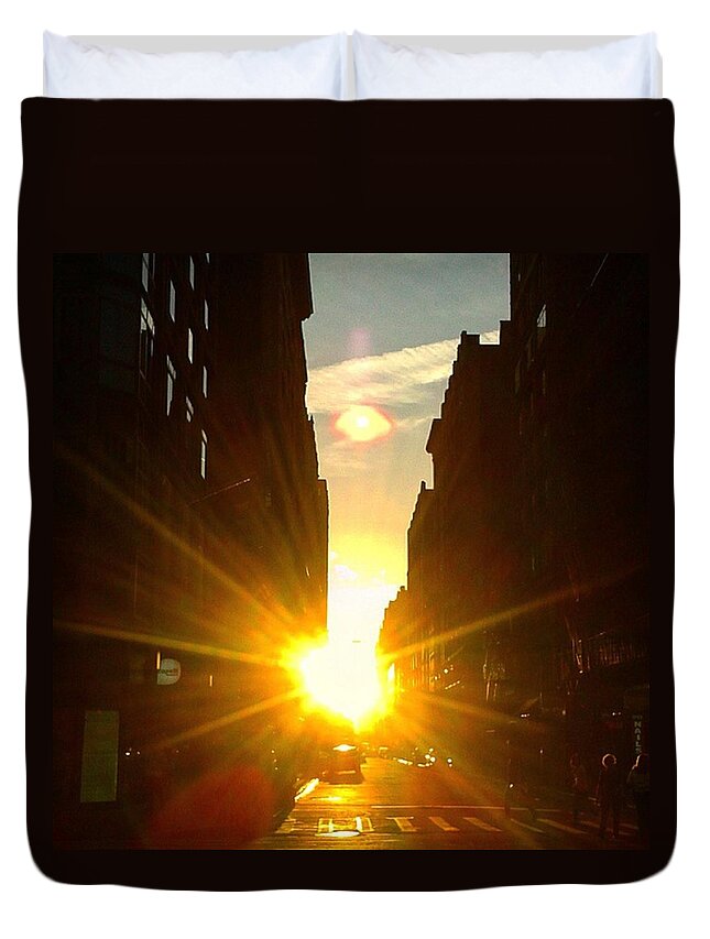 Sunsets Duvet Cover featuring the photograph Nice Sunset Over W 26 St by Christopher M Moll
