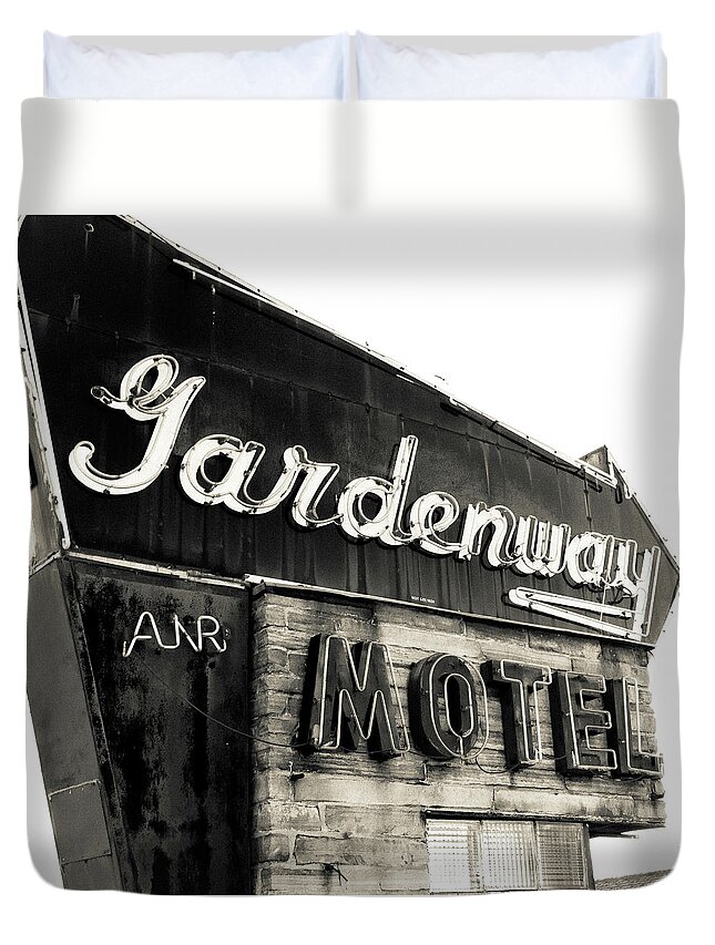 Route 66 Duvet Cover featuring the photograph No Vacancy by Holly Ross