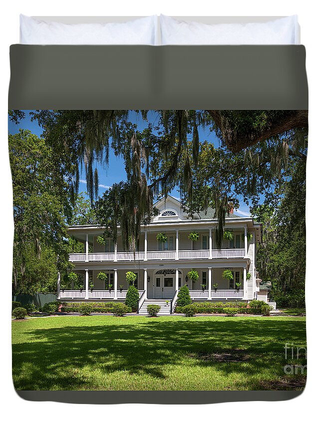 Officers Quarters Duvet Cover featuring the photograph Officers Quarters on the Old Navy Base North Charleston SC by Dale Powell