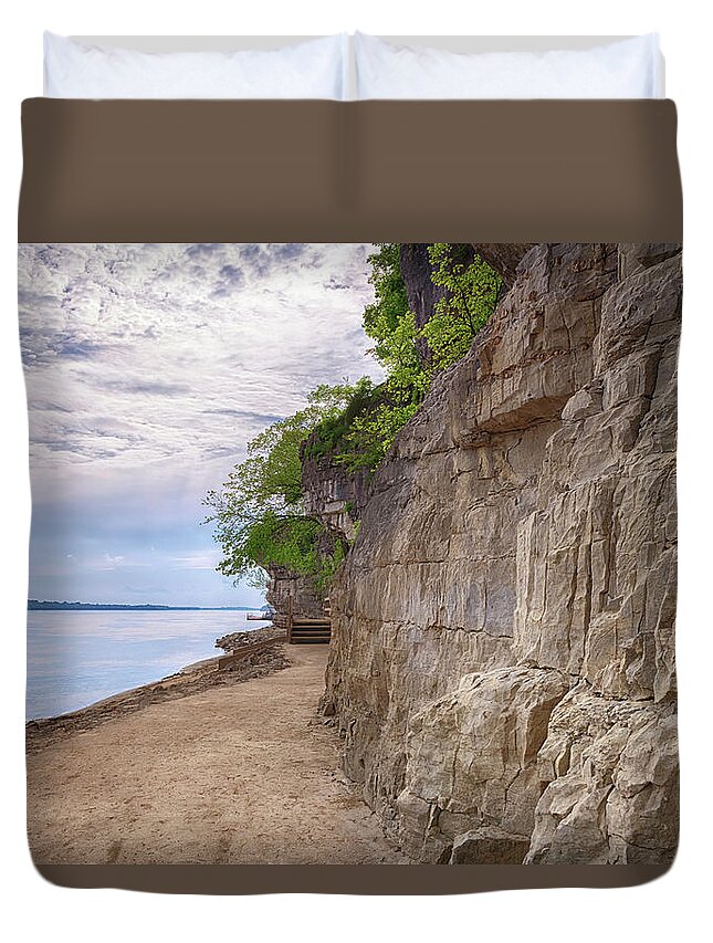 Cave In Rock Duvet Cover featuring the photograph Ohio River View by Susan Rissi Tregoning