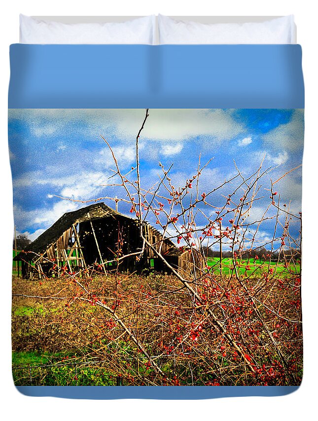 Old Barn Duvet Cover featuring the photograph Old Barn by Dr Janine Williams