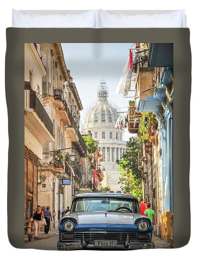 Caribbean Duvet Cover featuring the photograph Old Car and El Capitolio by Joel Thai