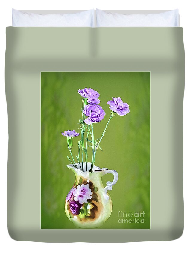 Flowers. F;pra;. Nature Duvet Cover featuring the photograph Old Fashioned Bouquet by Shirley Mangini