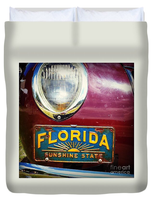 Florida Duvet Cover featuring the photograph Old Florida by Valerie Reeves
