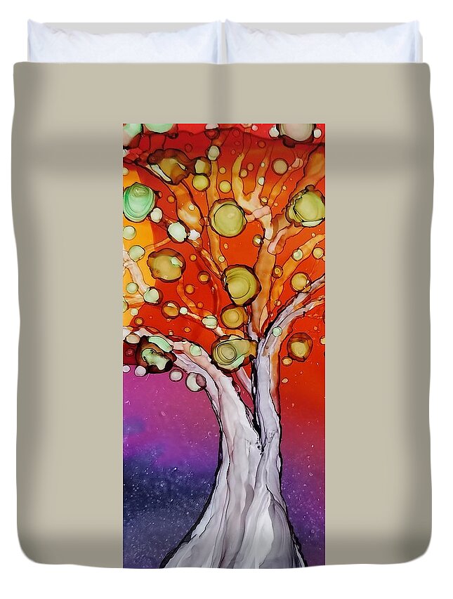 Abstract Duvet Cover featuring the painting Old Gray Tree by Gerry Smith
