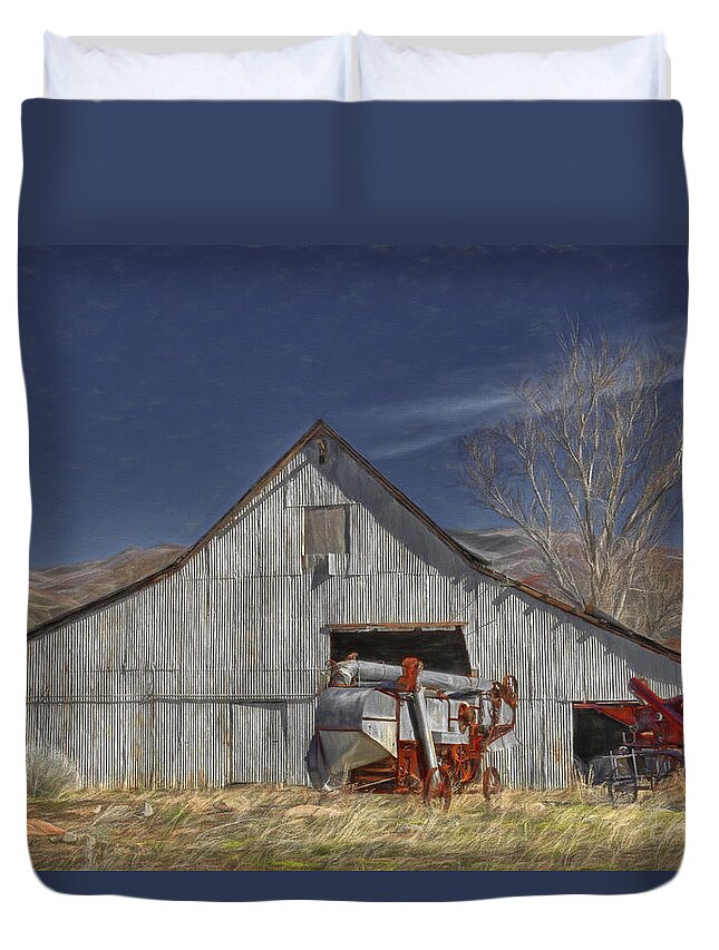 Barns Duvet Cover featuring the photograph Old Things by Donna Kennedy