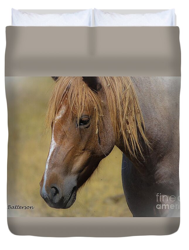 Horses Duvet Cover featuring the photograph Old Warrior by Veronica Batterson