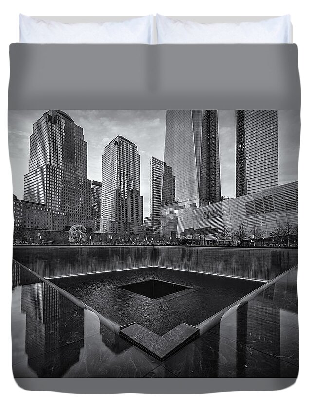 World Trade City Memorial Duvet Cover featuring the photograph One World Trade Center by David Dedman