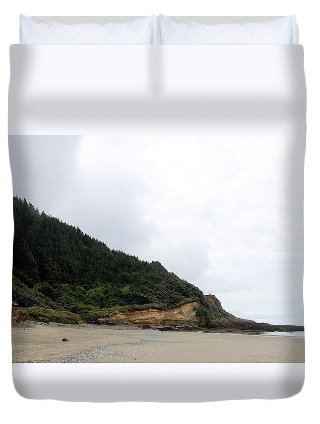 Oregon Coast Duvet Cover featuring the photograph Oregon Coast - 85 by Christy Pooschke