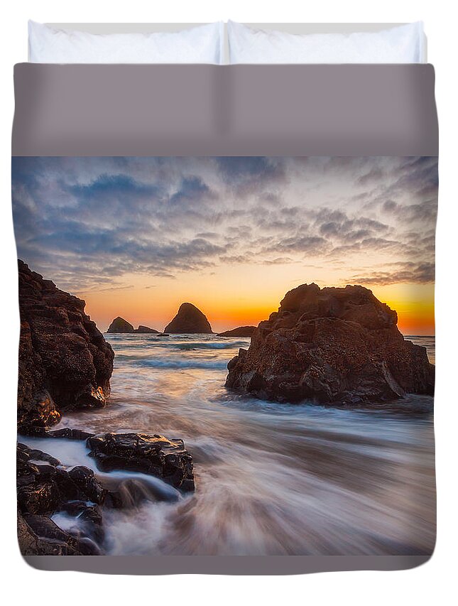 Oregon Duvet Cover featuring the photograph Oregon Gold Rush by Darren White