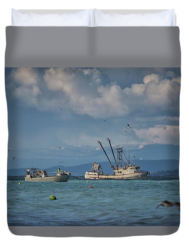 Herring Season Duvet Cover featuring the photograph Pakalot by Randy Hall