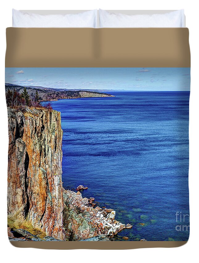 Lake Superior Duvet Cover featuring the photograph Palisade Head Tettegouche State Park North Shore Lake Superior MN by Wayne Moran