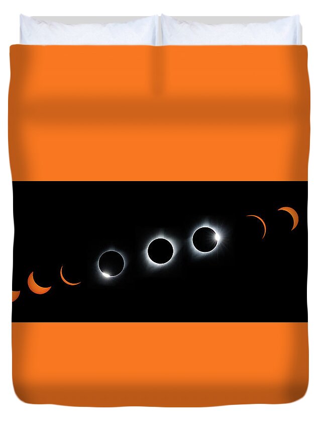 Eclipse Duvet Cover featuring the photograph Panorama of the Great American Eclipse by Tony Hake