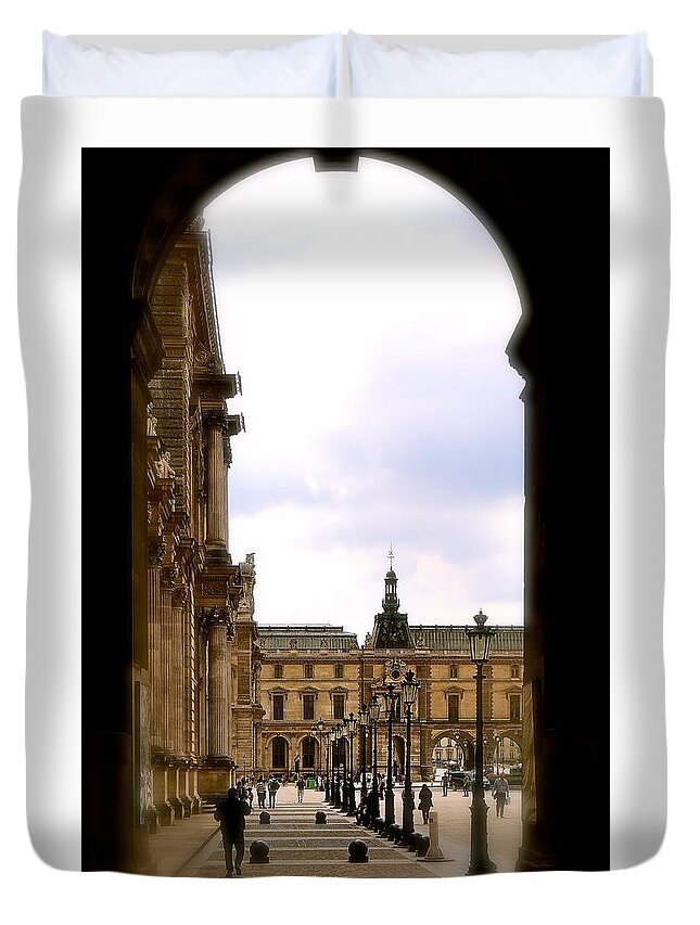 Paris Duvet Cover featuring the photograph Pathway To Paris by Ira Shander