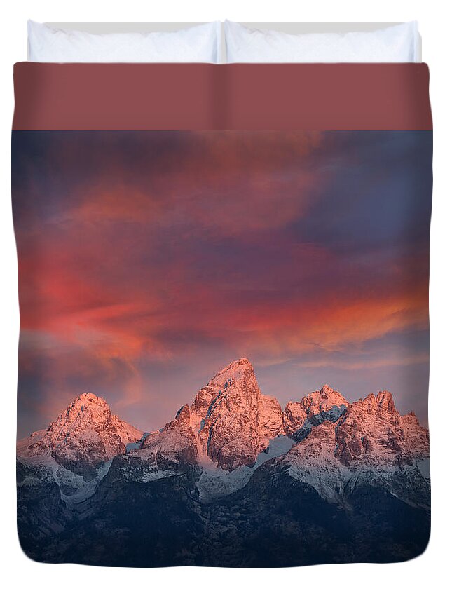 Grand Teton National Park Duvet Cover featuring the photograph Peak Sunrise by Kathleen Bishop