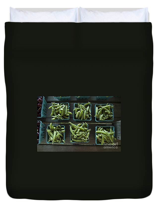 Pea Duvet Cover featuring the photograph Peas by Steven Dunn