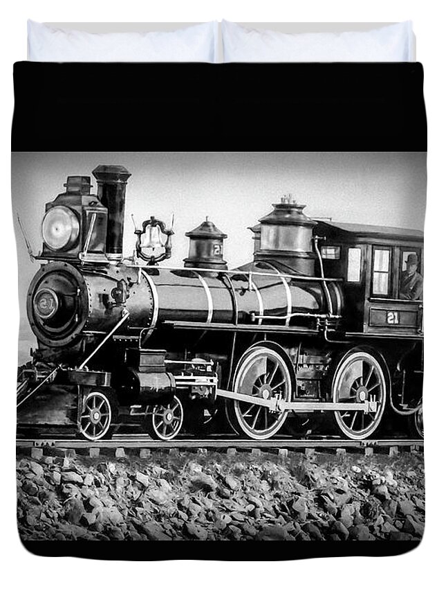 Locomotive Duvet Cover featuring the photograph Peir Locomotive #21 by Franchi Torres