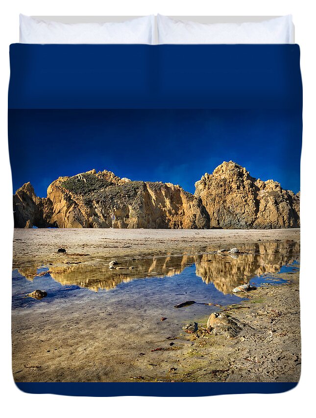 Jennifer Rondinelli Reilly Duvet Cover featuring the photograph Pheiffer Beach #3 - Big Sur California by Jennifer Rondinelli Reilly - Fine Art Photography