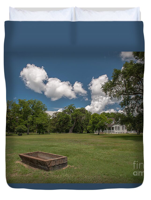Charles Pinckney Duvet Cover featuring the photograph Pinckney Historic Grounds by Dale Powell