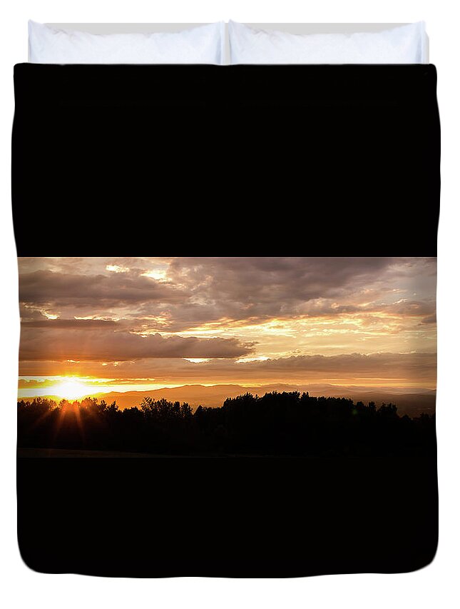 Sunset Duvet Cover featuring the photograph Plainfield Sunset by Tim Kirchoff