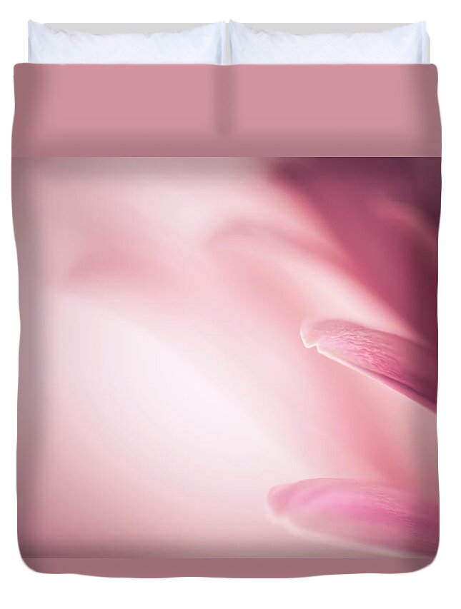 Flower Duvet Cover featuring the photograph Pleasingly Pink by Peter Scott