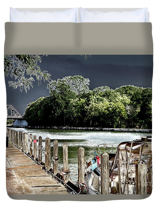Medina Duvet Cover featuring the photograph Port of Medina by William Norton