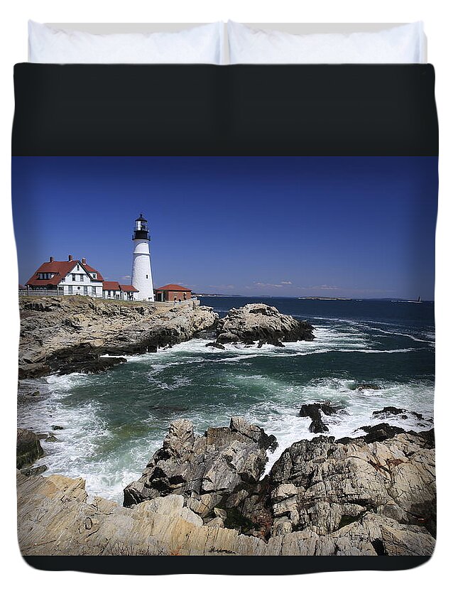 Usa Duvet Cover featuring the photograph Portland Head Lighthouse, Maine, USA by Gary Corbett